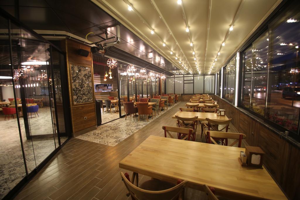 The Corner Hotel Sincan 외부 사진
