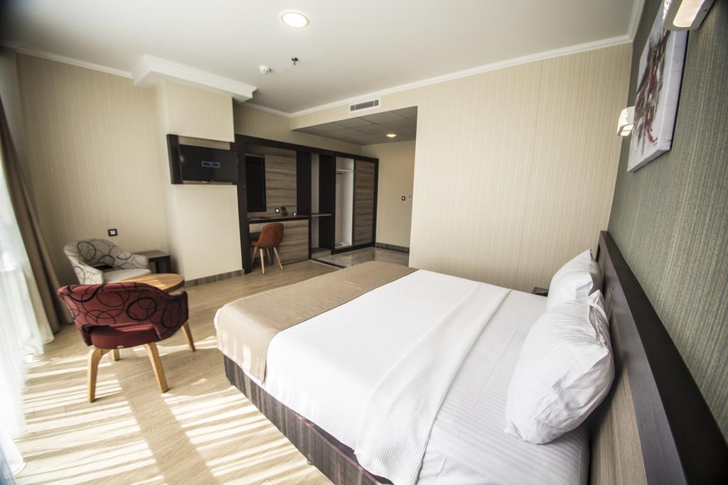 The Corner Hotel Sincan 외부 사진